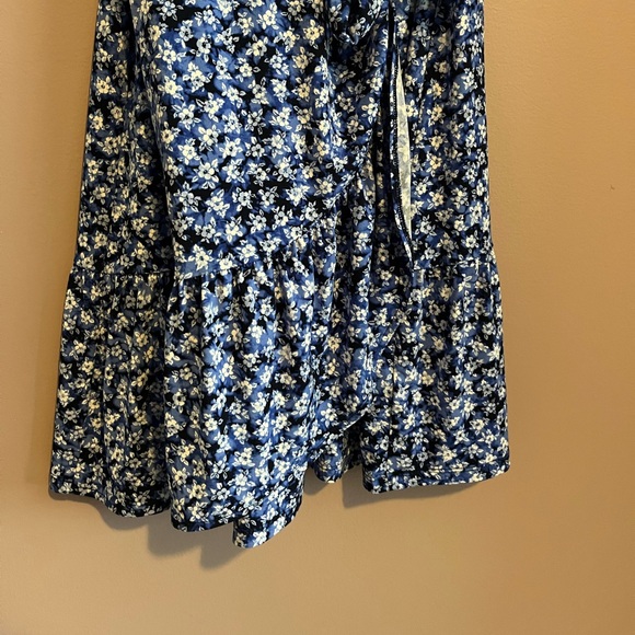 Michael Kors Floral Wrap Dress - Picture 3 of 5
